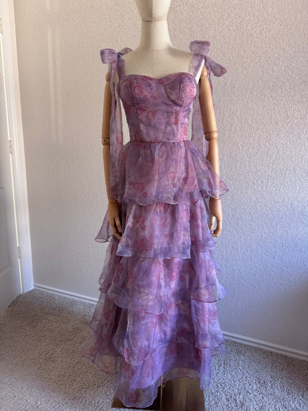 Zapaka A Line Purple Printed Tiered Tea Length Dress